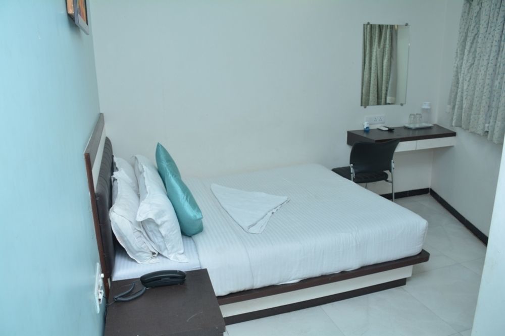Hotel O Blue Pearl Residency Near Chhatrapati Shivaji International Airport Мумбаї Екстер'єр фото