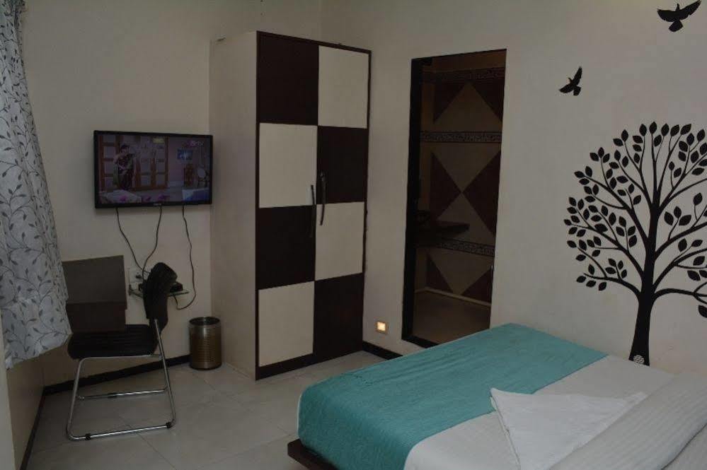 Hotel O Blue Pearl Residency Near Chhatrapati Shivaji International Airport Мумбаї Екстер'єр фото